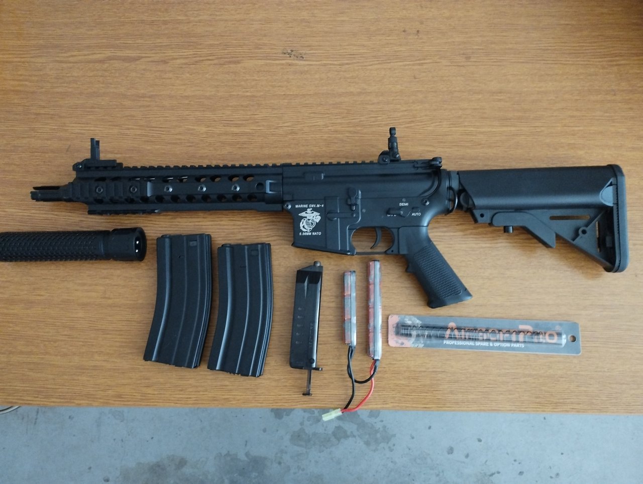 Airsoftová zbraň SR16-E3 URX3