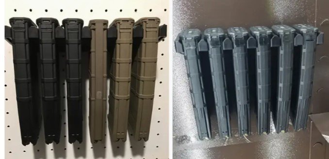Nový nástěnný držák zasobniků AR15 PMAG