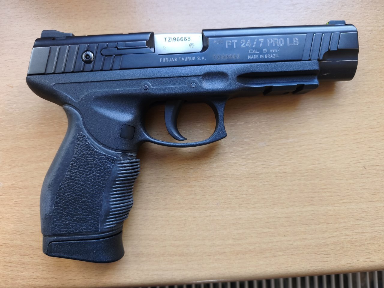 Prodám TAURUS PT 24/7 Pro ls